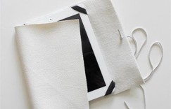 一款白色简约时尚的皮革平板电脑包DIY制作图片教程